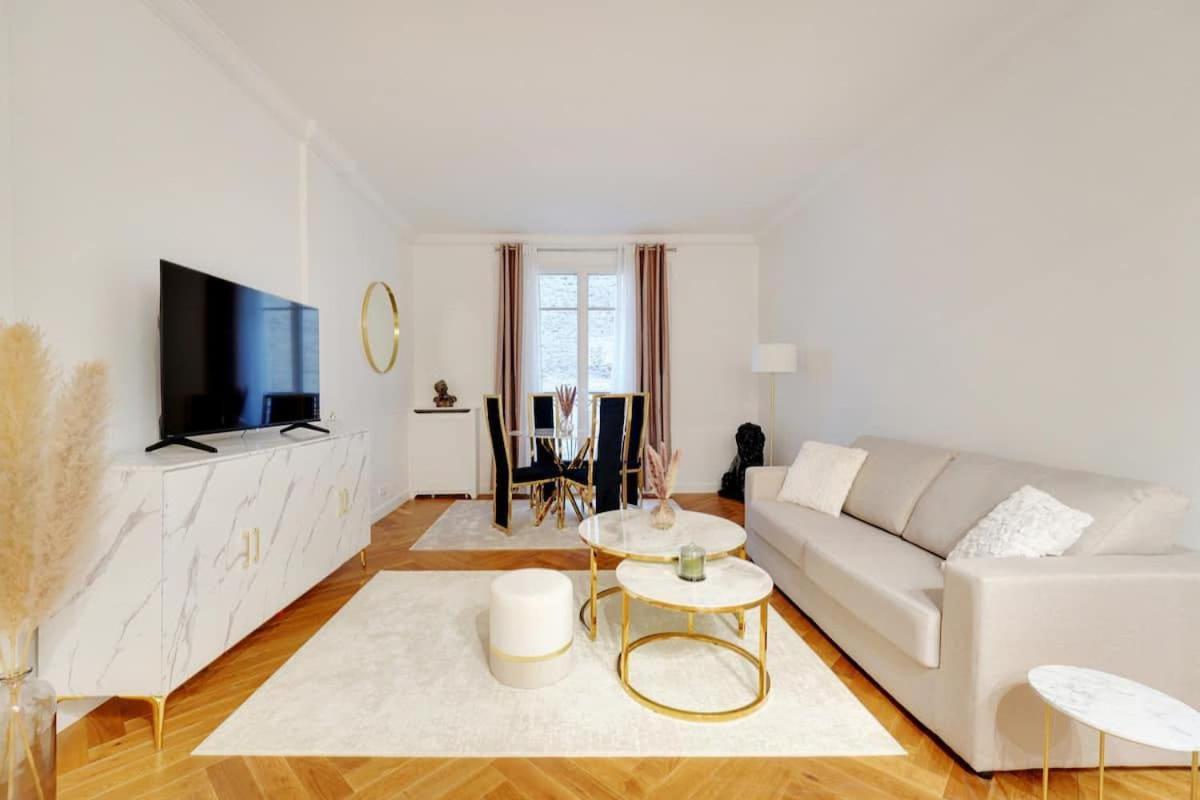 Luxury Montaigne Parijs